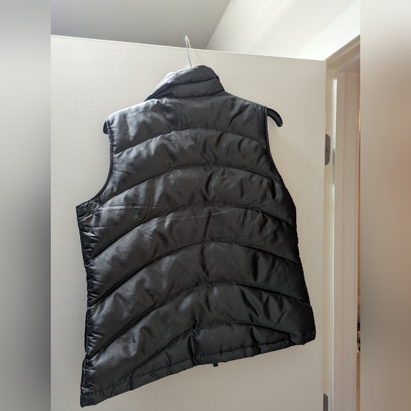 Land's End Vest, Size Small - Picture 3 of 8